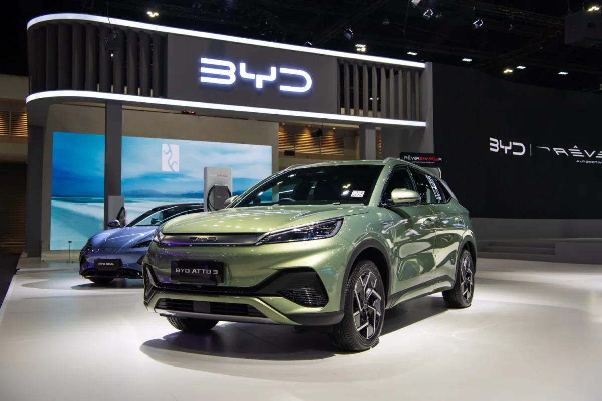 Usine de batteries, F1, Maserati : ce que dit vraiment BYD sur ses projets européens