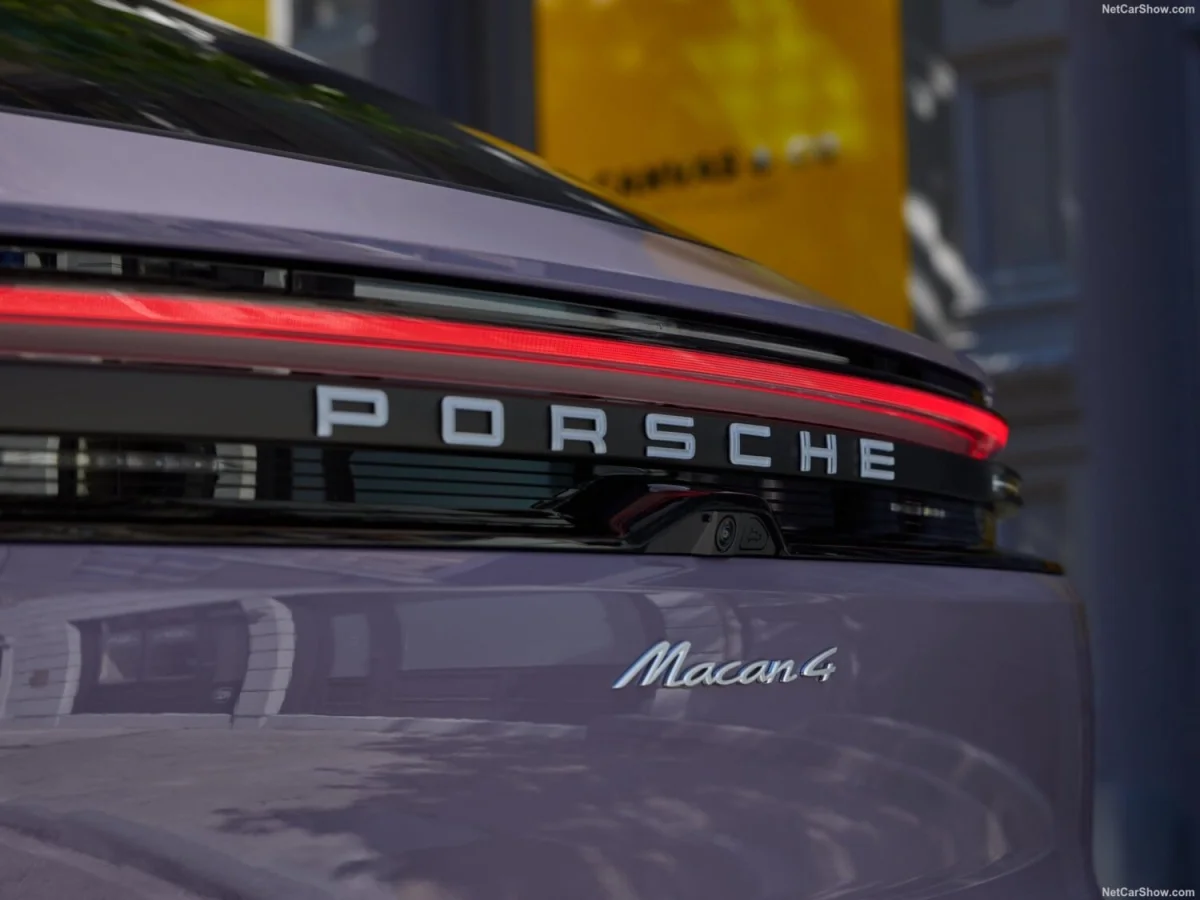 Travailler chez Porsche : combien gagnent vraiment les salariés du constructeur ?