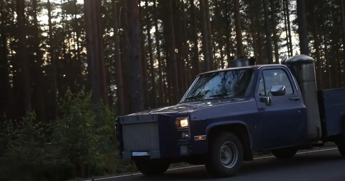Ce pick-up Chevrolet roule au bois et atteint 125 km/h sur piste