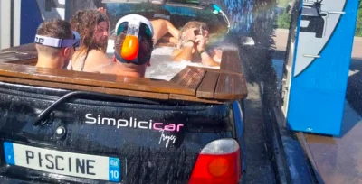 Troyes : Ils installent une piscine dans... une Twingo !