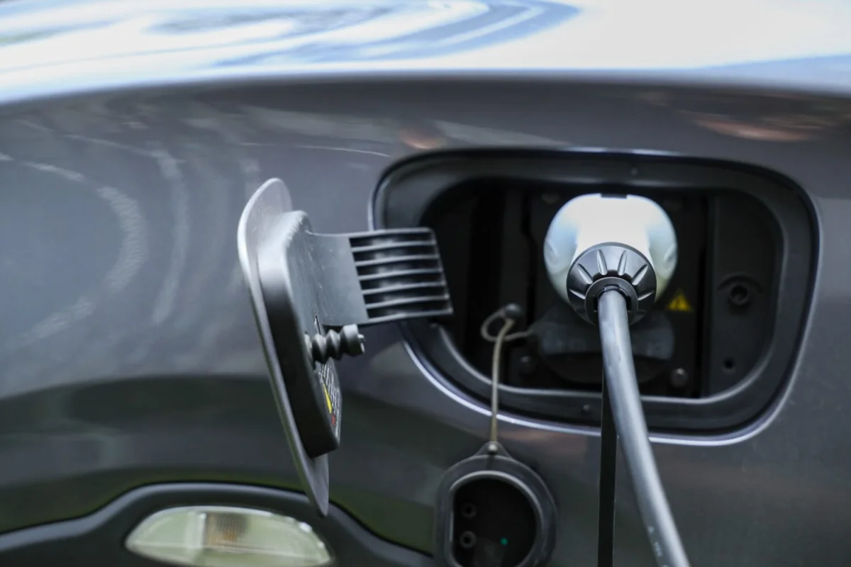 Tesla, BYD, Hyundai… quelle voiture électrique récupère le plus d'autonomie en 10 minutes ?