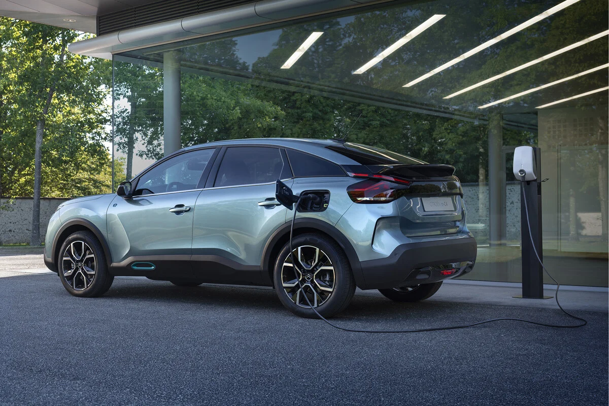 Budget serré ? Trois voitures électriques d'occasion dès 8 000 € qui valent le coup