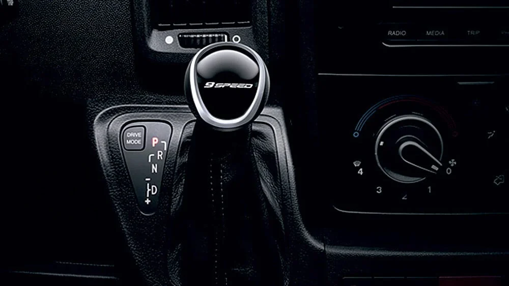 Boîte auto : pourquoi les leviers de vitesse ont tendance à disparaître de plus en plus ?