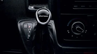 Boîte auto : pourquoi les leviers de vitesse ont tendance à disparaître de plus en plus ?