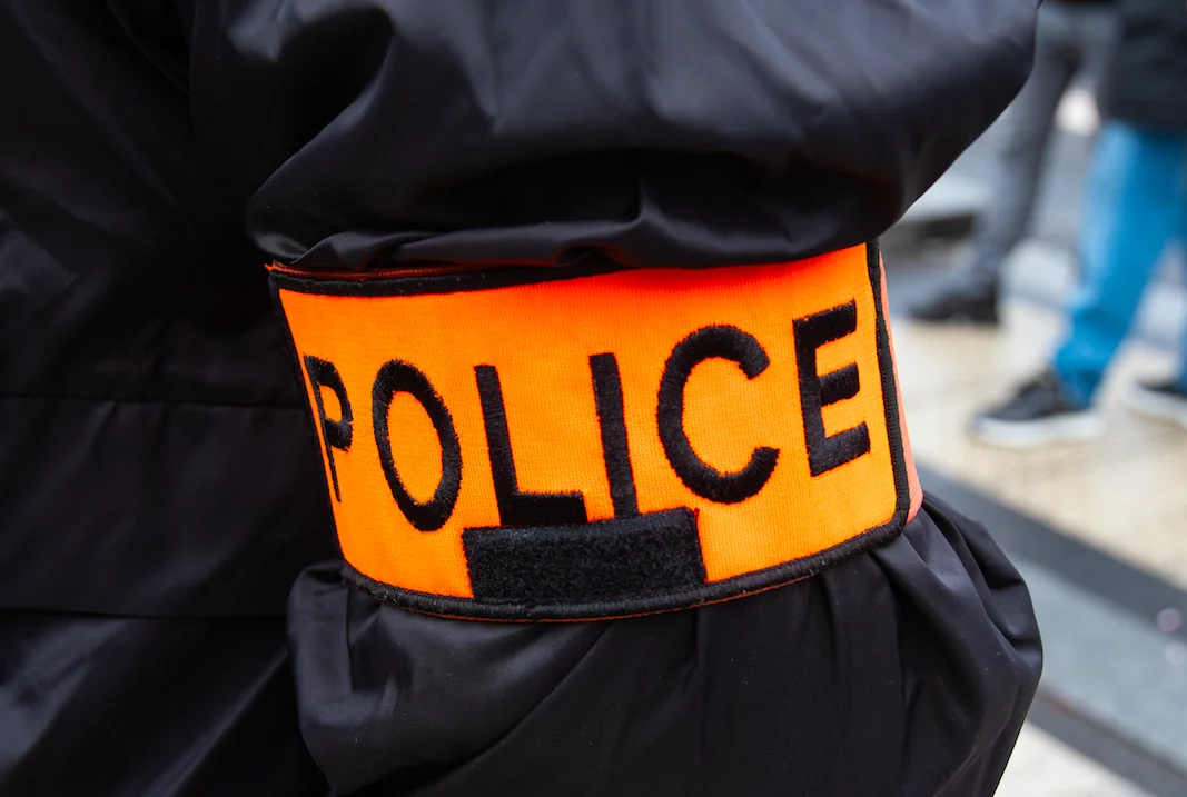 Loire : Contrôlé sans permis en voiture, avec 3600 euros en liquide, qui serviront à payer ses dettes