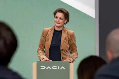 "Nous perdons le marché des voitures neuves" : la patronne de Dacia lâche une vérité qui dérange sur les voitures neuves en Europe
