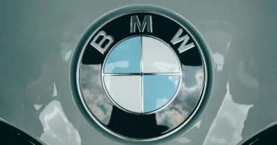Le BMW iX5 ressemble à une Neue Klasse, mais cache une plateforme bien plus ancienne