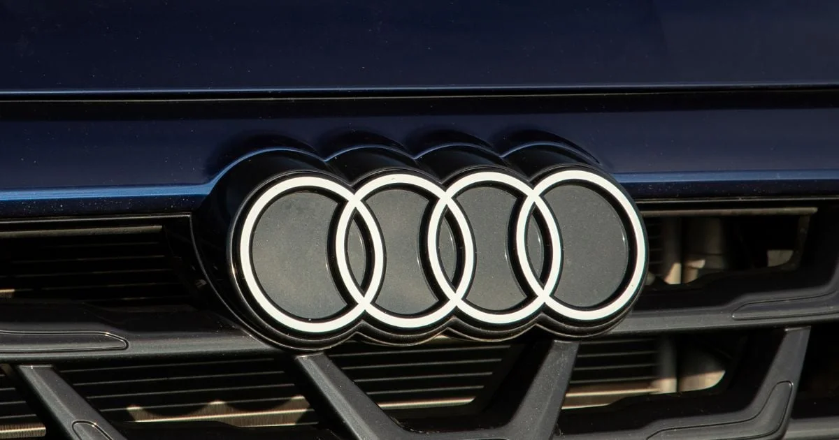 Près de vingt ans après le lancement du Q5, Audi s’apprête enfin à lui offrir un badge RS