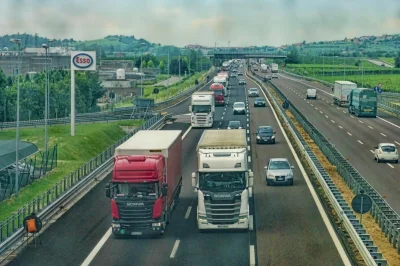 Ce pays frontalier veut imposer une vignette pour circuler sur ses autoroutes en 2027
