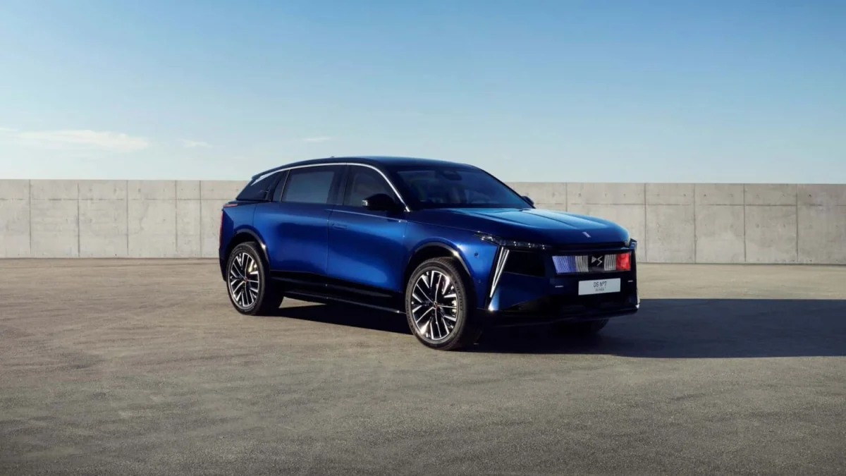 350 ch, blindage, Marianne gravée au laser : voici la nouvelle voiture du président