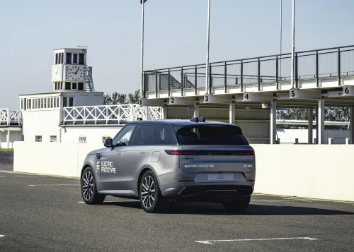 Le premier Range Rover électrique est enfin là… et Land Rover n'a presque rien changé