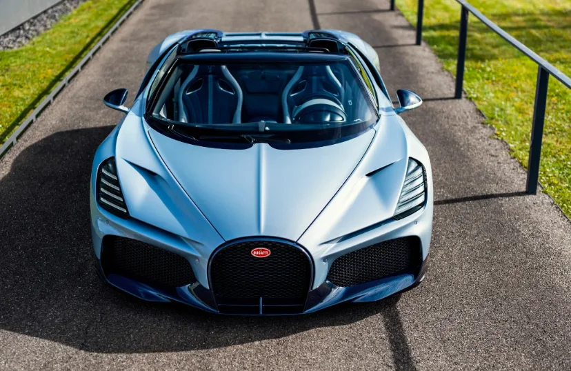 La dernière Bugatti W9 Mistral est sortie de la chaîne de production et elle va vous laisser bouche bée