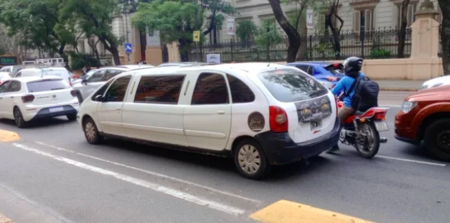 Voici le Citroën Picasso version limousine, du jamais vu