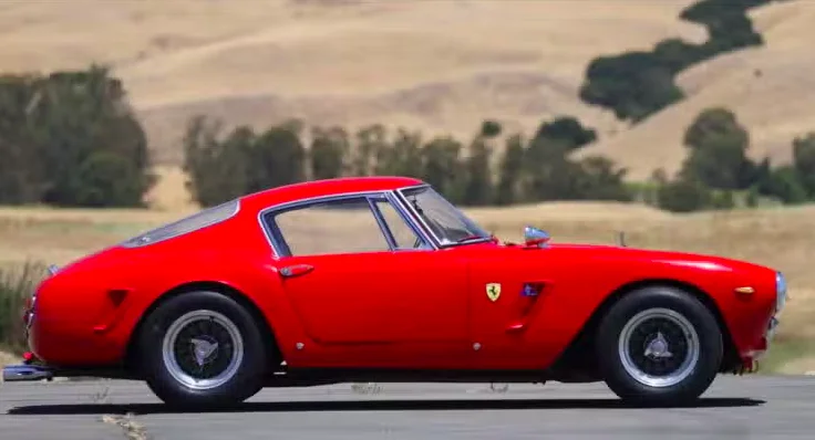 Une Ferrari 250 GT SWB Berlinetta Competizione de 1961 de 10 millions d'euros mise aux enchères à Pebble Beach 2026