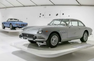 Modène : Cette expo de Ferrari montre celles de Cher, Madonna, Pavarotti, Lennon et plus encore