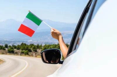 Vacances en Italie : les règles que les automobilistes français doivent connaître avant de prendre la route