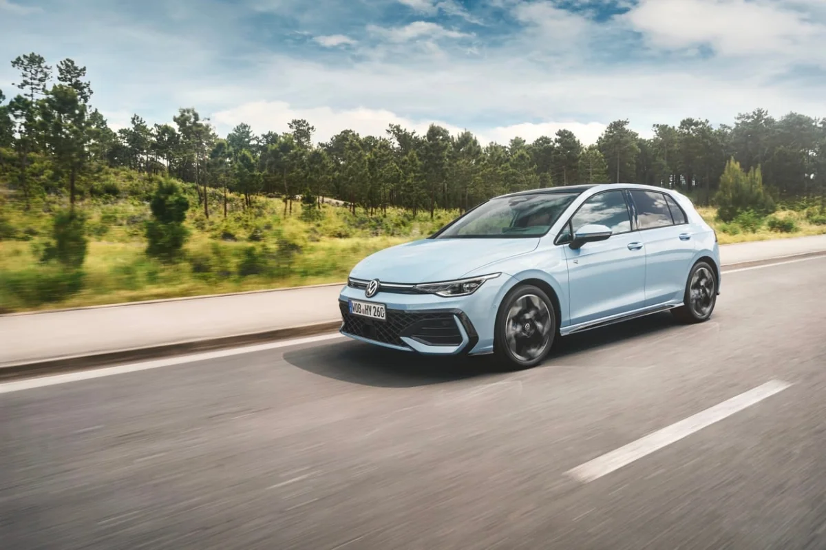 Avec 20 chevaux de plus et des consommations en baisse, la nouvelle version hybride de la Volkswagen Golf mérite votre attention !