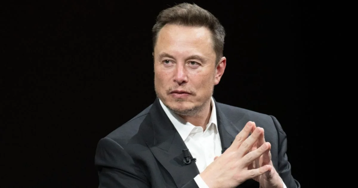 Tesla et SpaceX bientôt réunies ? Elon Musk ouvre la porte à une fusion
