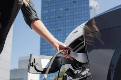 Fin de règne pour le thermique : le marché automobile change de visage en silence