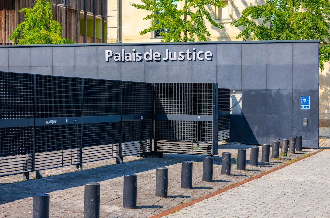 Bretagne : Il vole une voiture ivre et la rend... mais n'échappe pas à la justice