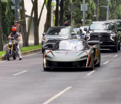 Une McLaren Sabre ultra-rare aperçue au Mexique