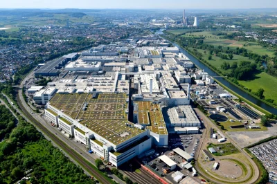 Audi : des milliers d'employés se mobilisent, l'avenir d'une usine est en jeu