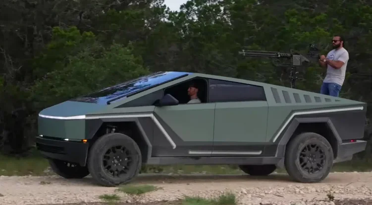 La transformation de son Tesla Cybertruck en Warthog de Halo est si bluffante que même Elon Musk a réagi