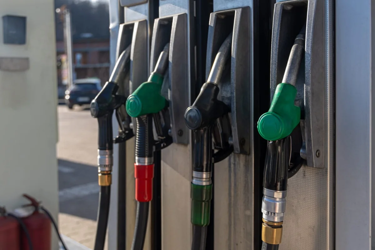 Carburant : jusqu'à quand les prix resteront-ils élevés ?