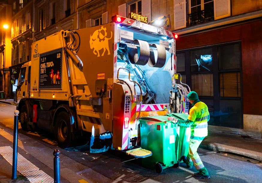 Pyrénées-Orientales : Un jeune rodeur vole un camion-poubelle en pleine tournée