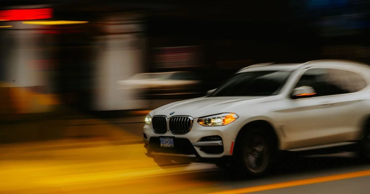 Contrôlé à 148 km/h avec un permis probatoire, il repart sans voiture à Toury