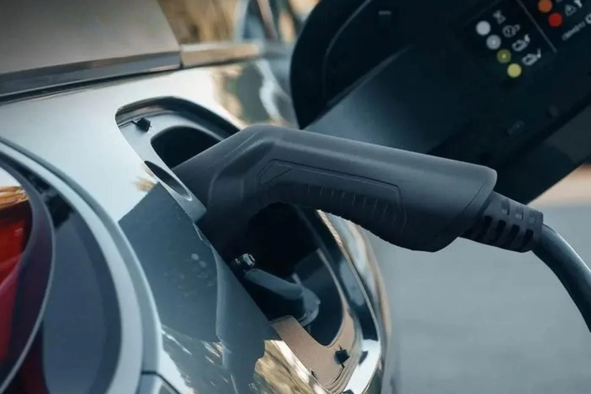 Batteries, usines, bornes : comment 200 milliards d’euros redessinent l’automobile européenne ?