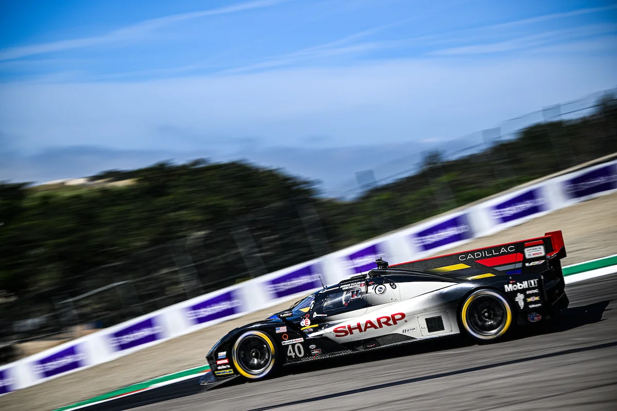Cadillac frappe fort d’entrée à Laguna Seca, Corvette et Ferrari en vue en GT