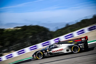 Cadillac frappe fort d’entrée à Laguna Seca, Corvette et Ferrari en vue en GT