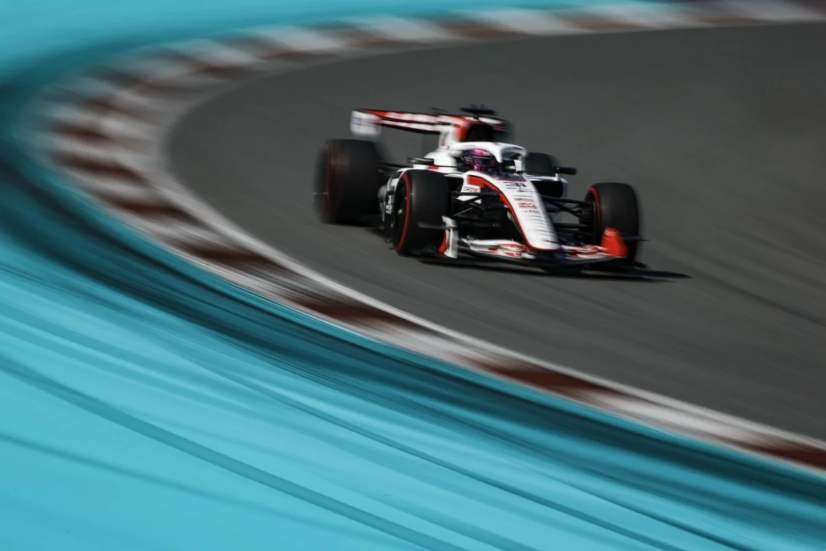 Esteban Ocon : « C’est déjà positif d’avoir fait progresser la voiture »