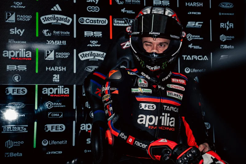 Marco Bezzecchi félicite Johann Zarco après une journée stressante : « C’est beau ce qu’il fait à domicile »