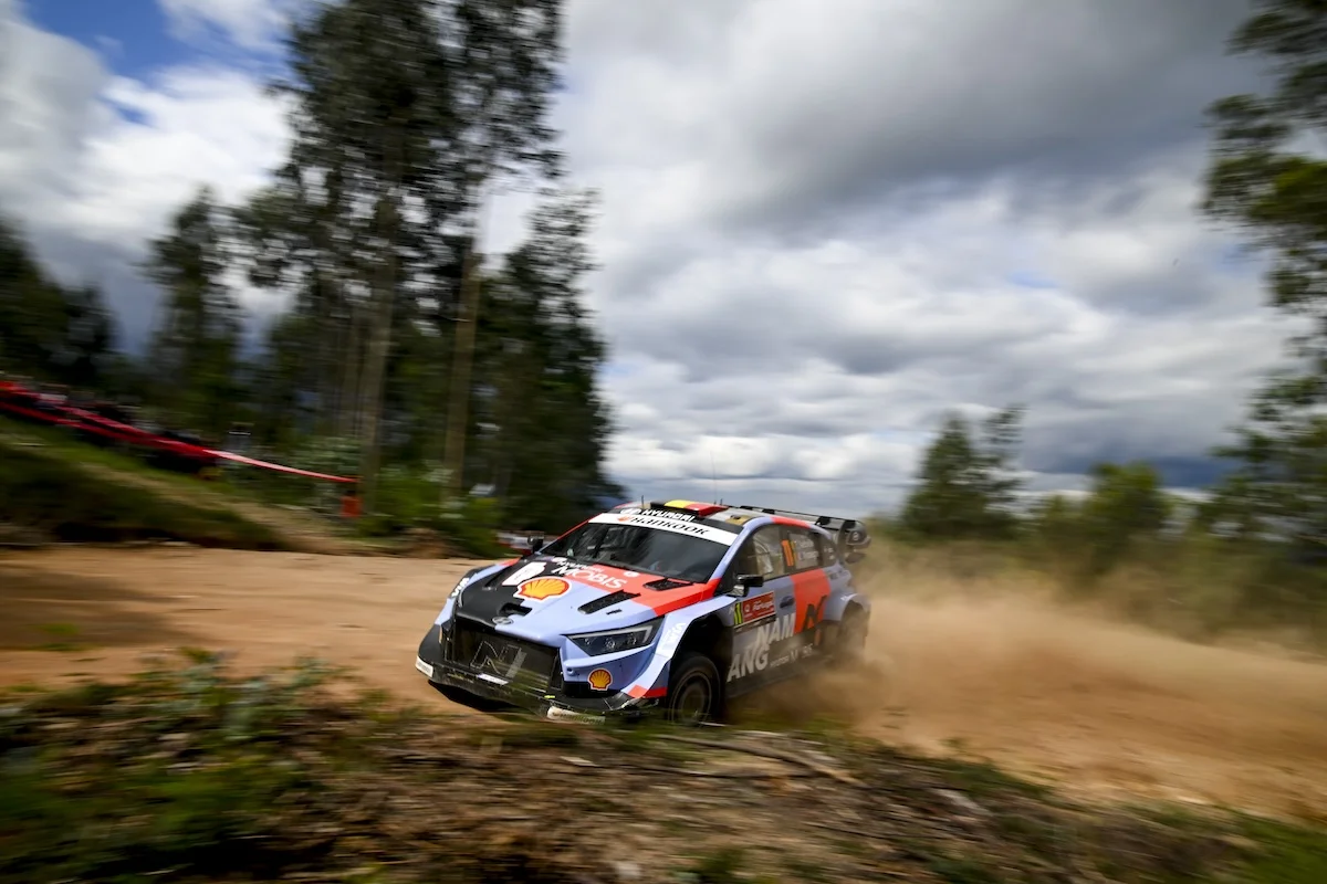 Thierry Neuville toujours dans le match : « On a réduit l’écart de moitié »