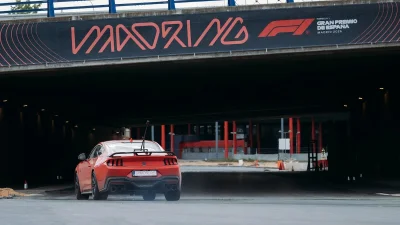 Carlos Sainz réalise les premiers tours sur le Madring : « C’était honnêtement impressionnant »