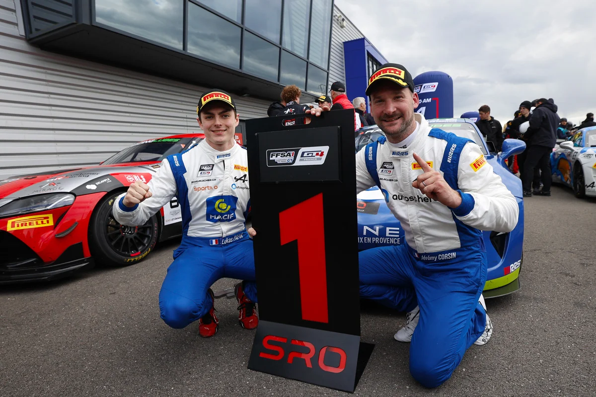 GT4 France : Les impressionnants débuts de Jérémy Corsin, vainqueur en Course 1 avec Schumacher GP