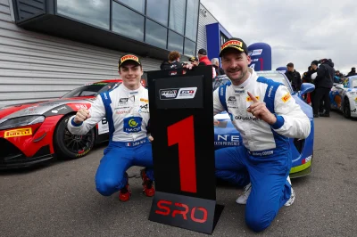 GT4 France : Les impressionnants débuts de Jérémy Corsin, vainqueur en Course 1 avec Schumacher GP