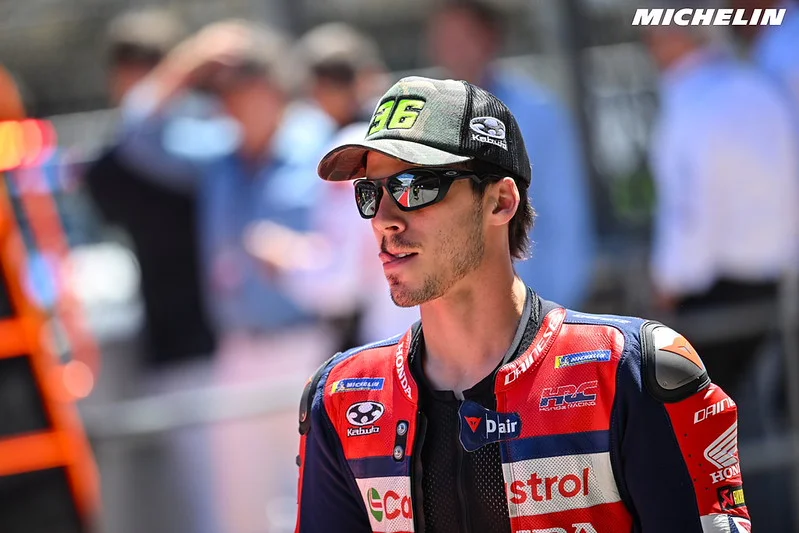 GP de Catalogne : Les pénalités pleuvent après la course, Joan Mir perd son podium