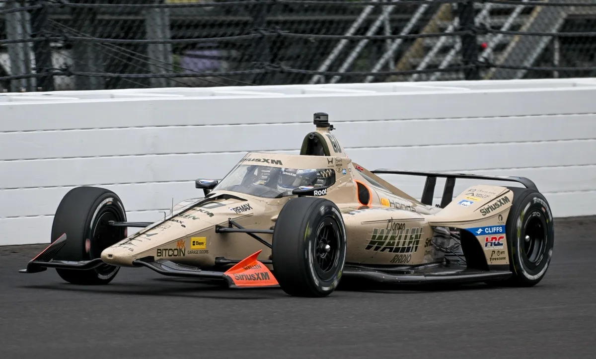 Felix Rosenqvist remporte les 500 Miles d’Indianapolis à la photo finish !
