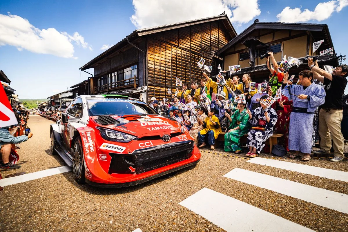 Rallye du Japon – ES14 : Elfyn Evans large leader, Sébastien Ogier 2e