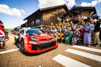 Rallye du Japon – ES14 : Elfyn Evans large leader, Sébastien Ogier 2e