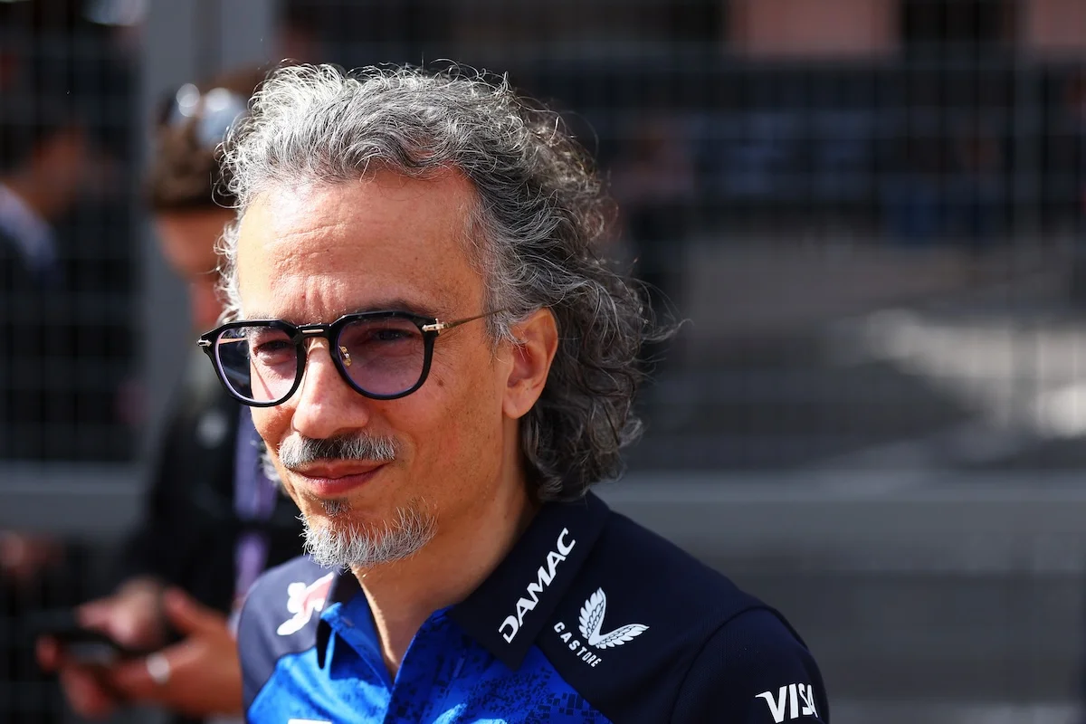 Laurent Mekies salue un « travail extraordinaire » après une pole manquée de peu pour Verstappen