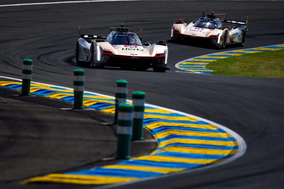 24H du Mans 2026 – EL1 : Cadillac en lévitation, Peugeot en souffrance
