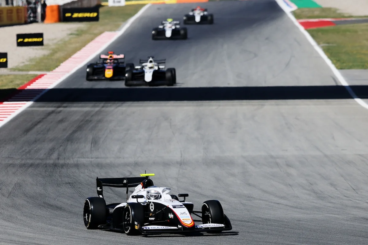 Barcelone – Qualifications : Troisième pole position d’affilée pour Théophile Naël