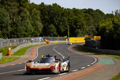 24H du Mans 2026 – H+5 : Sébastien Bourdais en tête avec la Cadillac nº38