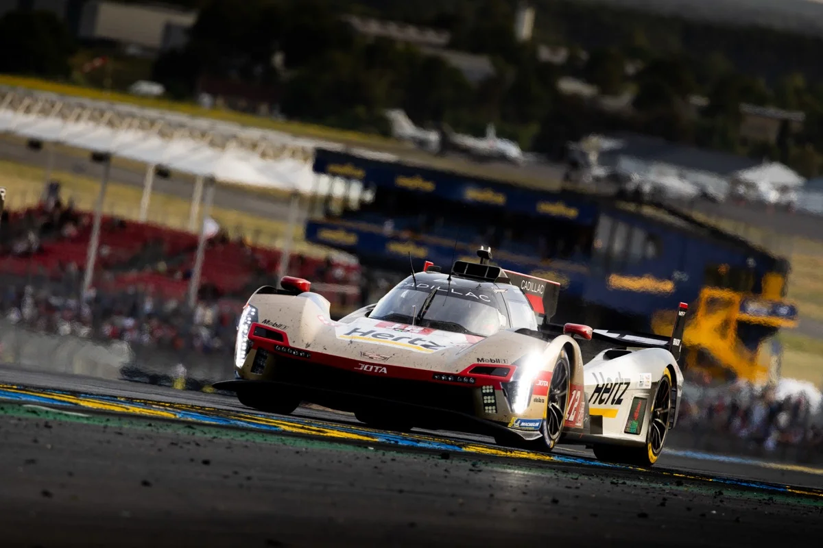 24H du Mans 2026 – H+20 : Cadillac, Toyota et BMW au coude à coude pour la victoire