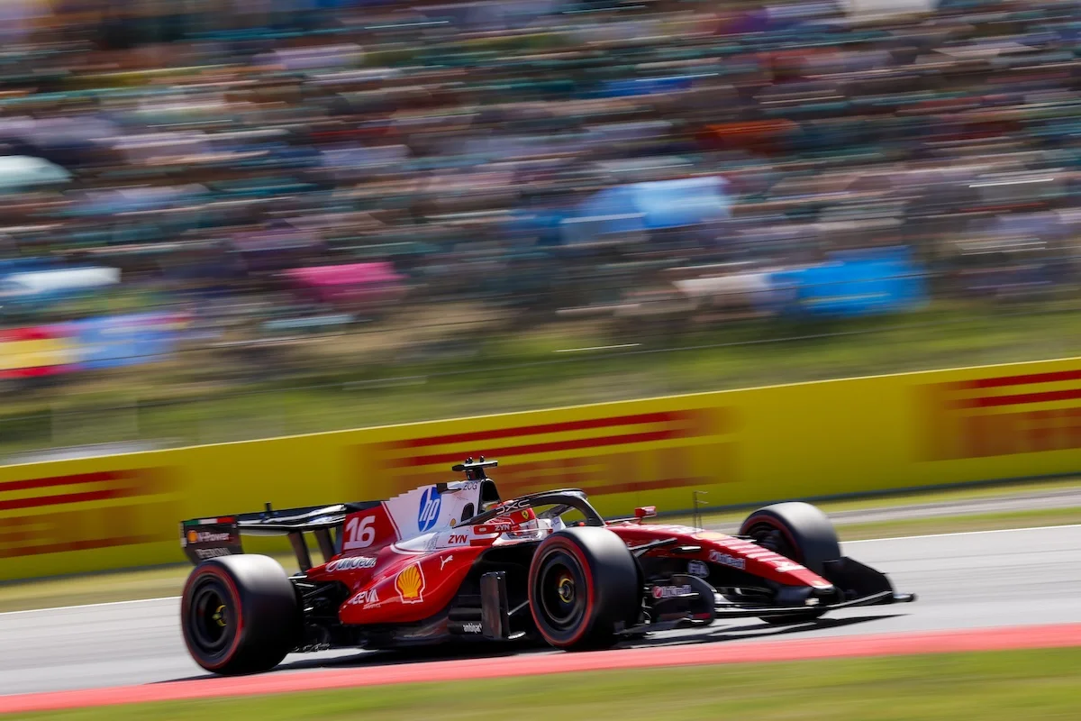 Charles Leclerc enchaîne un deuxième abandon en Grand Prix : « Ça fait beaucoup »