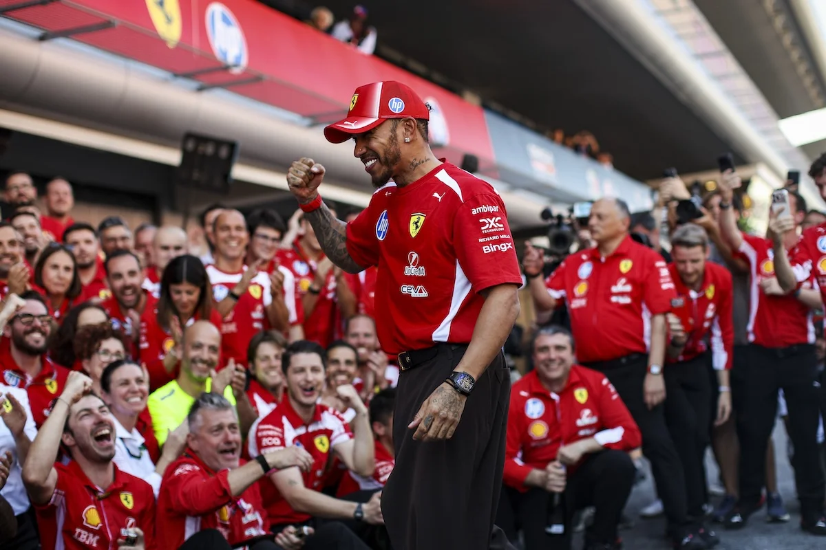Lewis Hamilton enfin vainqueur en Rouge : « Je rêvais devant la première victoire de Schumacher avec Ferrari »